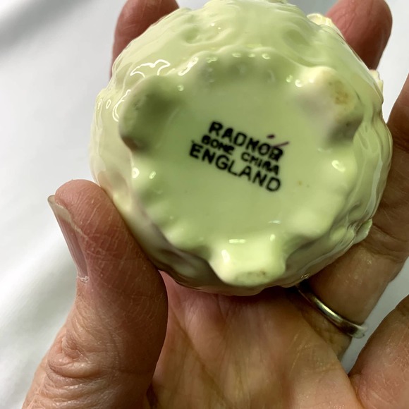 Vintage Porcelain Radnor Staffordshire England Bone China Flowers Sq Vase MINT - Picture 6 of 6